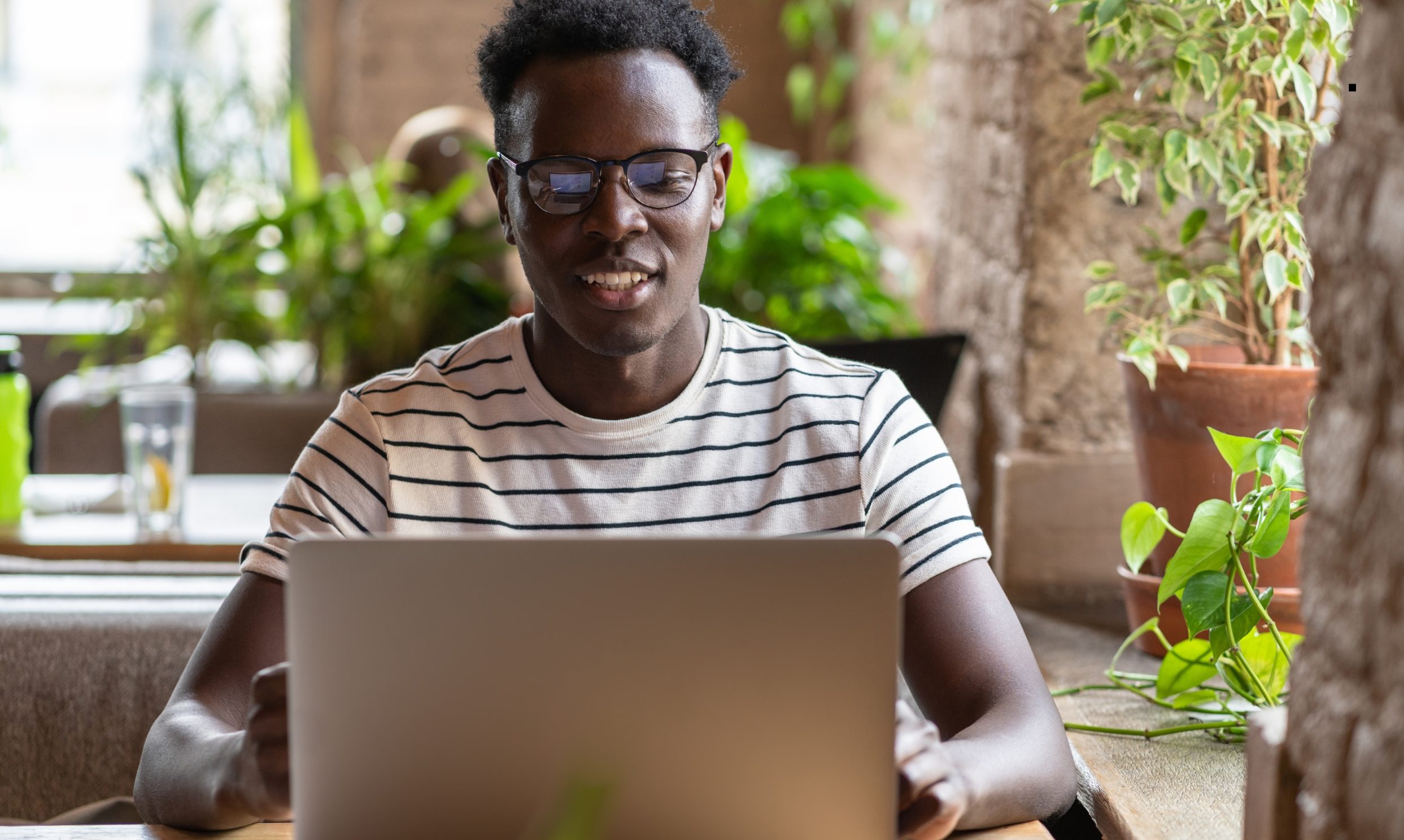 5 Reasons Why Teenage Entrepreneurship is Key to a Brighter Future